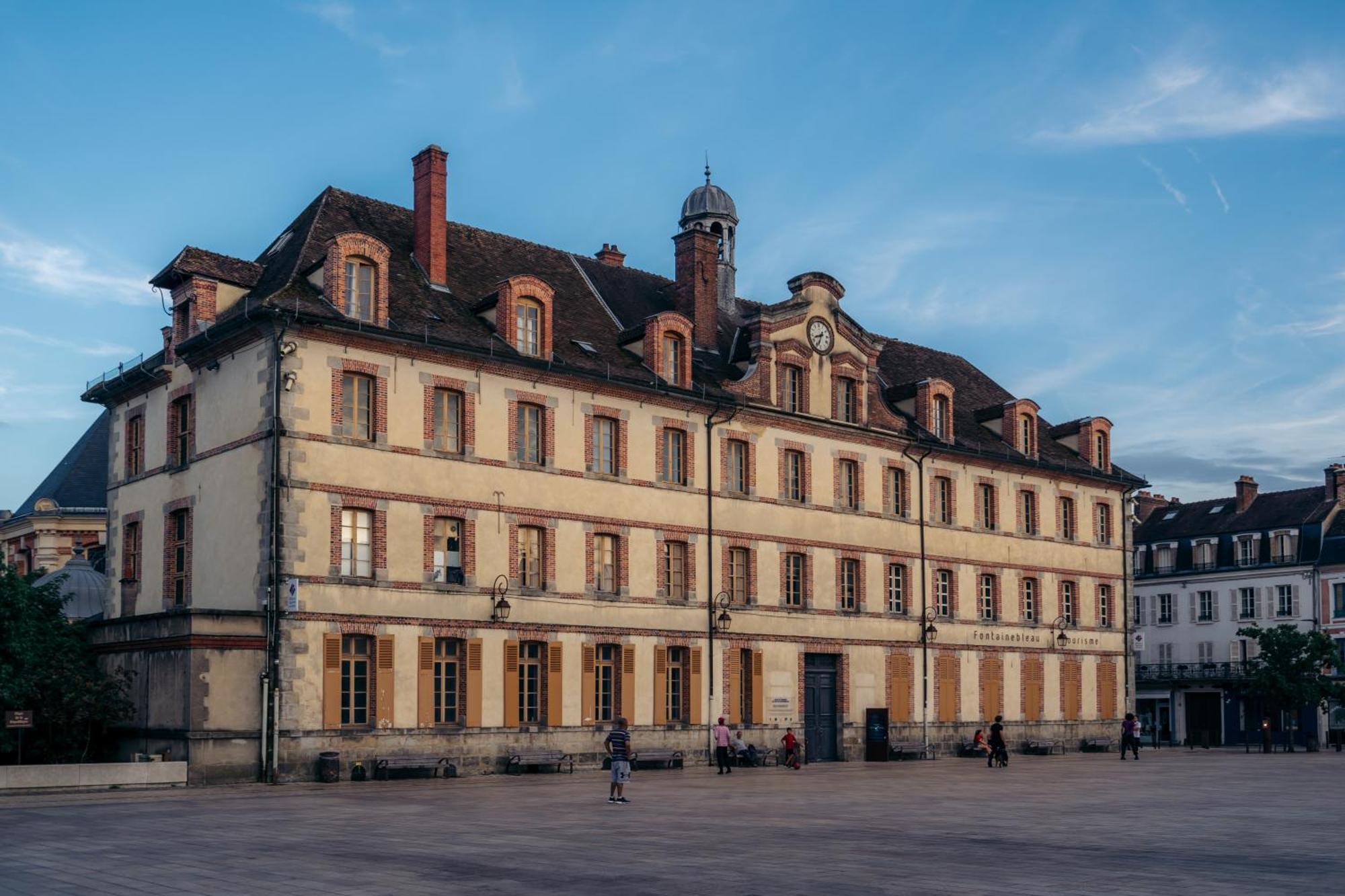 Le Clocher Du Chateau Fontainebleau Extérieur photo